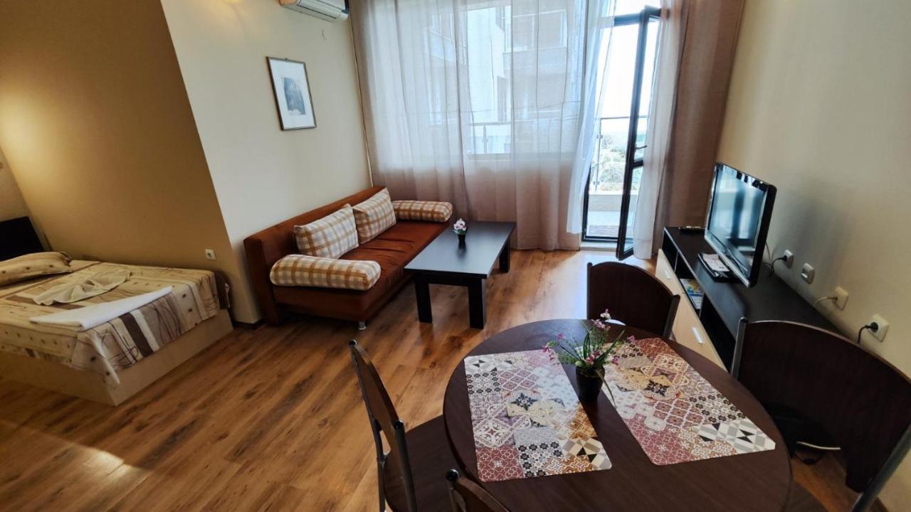 Europroperties Yalta Apartments Zlatni pjasătsi Eksteriør bilde