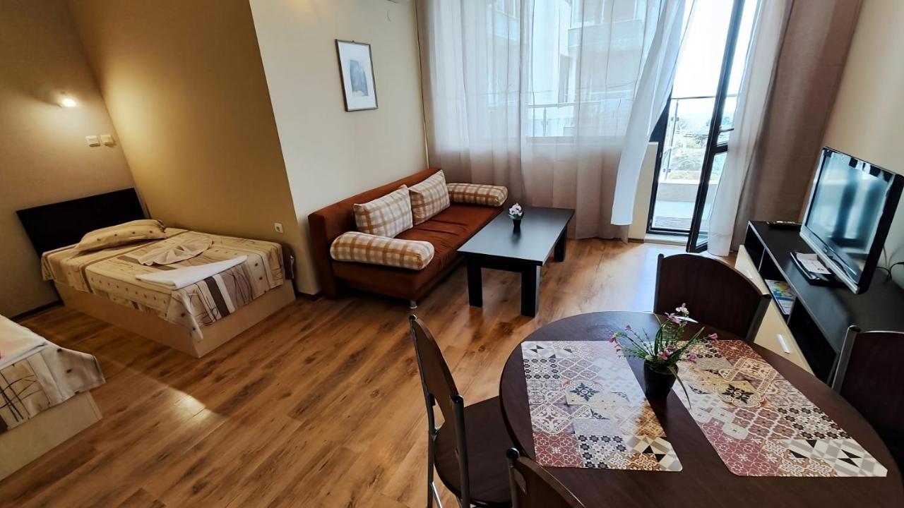 Europroperties Yalta Apartments Zlatni pjasătsi Eksteriør bilde