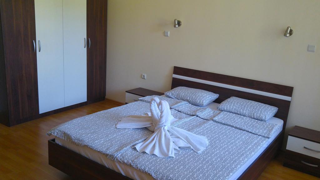 Europroperties Yalta Apartments Zlatni pjasătsi Eksteriør bilde